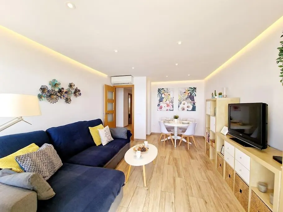 Beachfront Dream: Prime Location With Sea Views Fuengirola Spanyolország