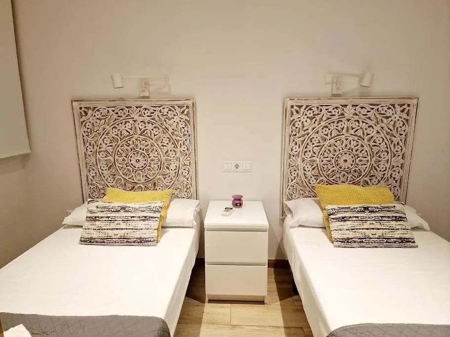 Beachfront Dream: Prime Location With Sea Views Fuengirola Apartman