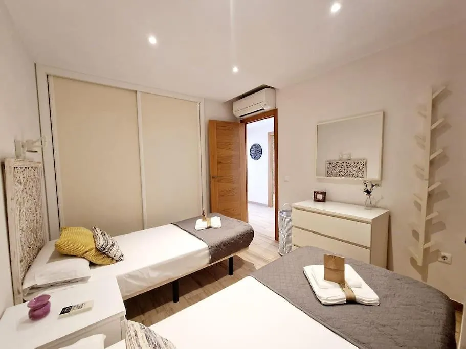 Beachfront Dream: Prime Location With Sea Views Fuengirola 0*,