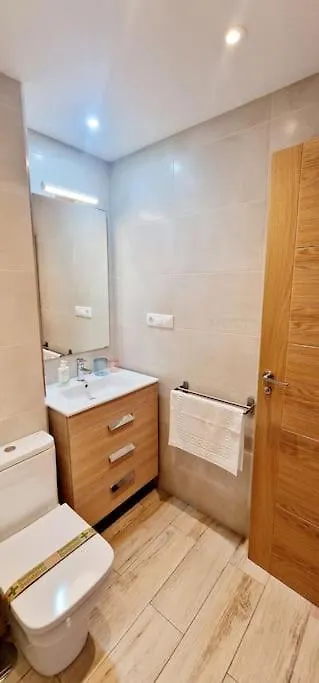 Beachfront Dream: Prime Location With Sea Views Fuengirola