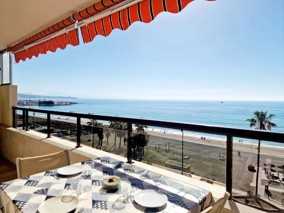 Beachfront Dream: Prime Location With Sea Views Fuengirola Spain