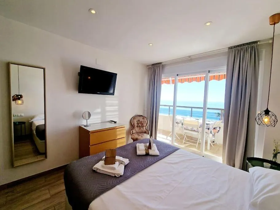 Beachfront Dream: Prime Location With Sea Views Fuengirola 0*,